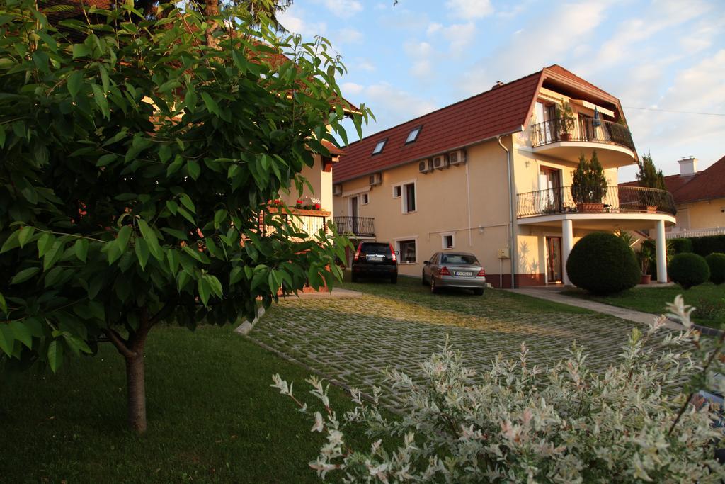 Erika Apartmanházak Hévíz Camera foto