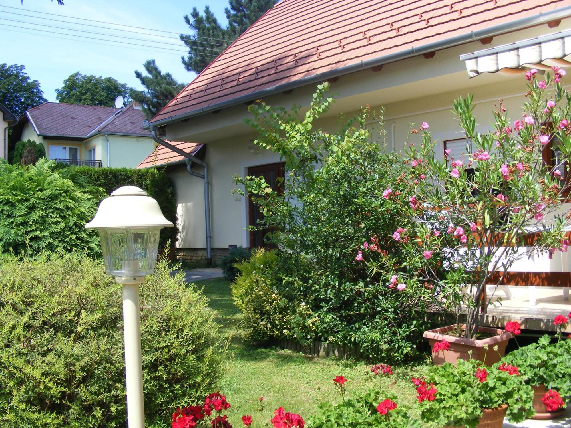 Erika Apartmanházak Hévíz Esterno foto