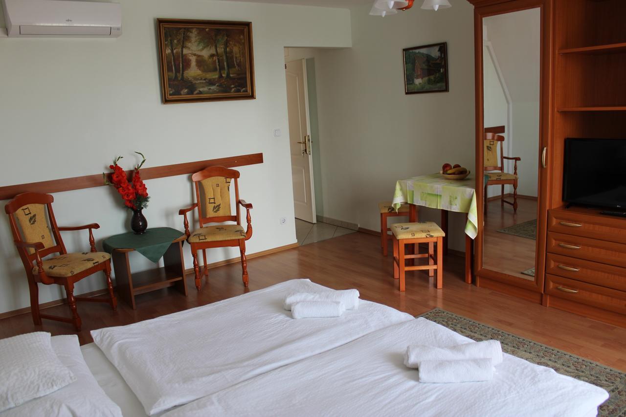 Erika Apartmanházak Hévíz Esterno foto