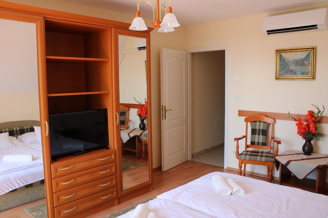 Erika Apartmanházak Hévíz Esterno foto