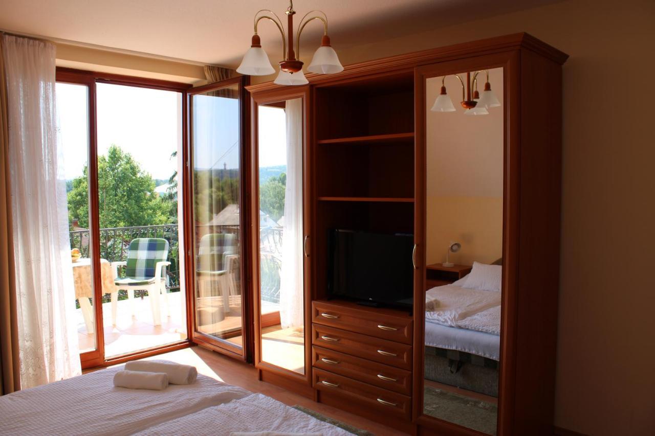 Erika Apartmanházak Hévíz Esterno foto