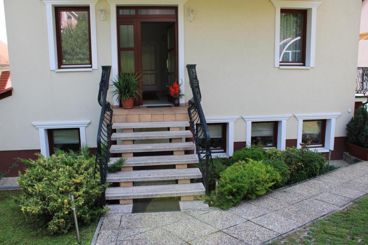 Erika Apartmanházak Hévíz Esterno foto